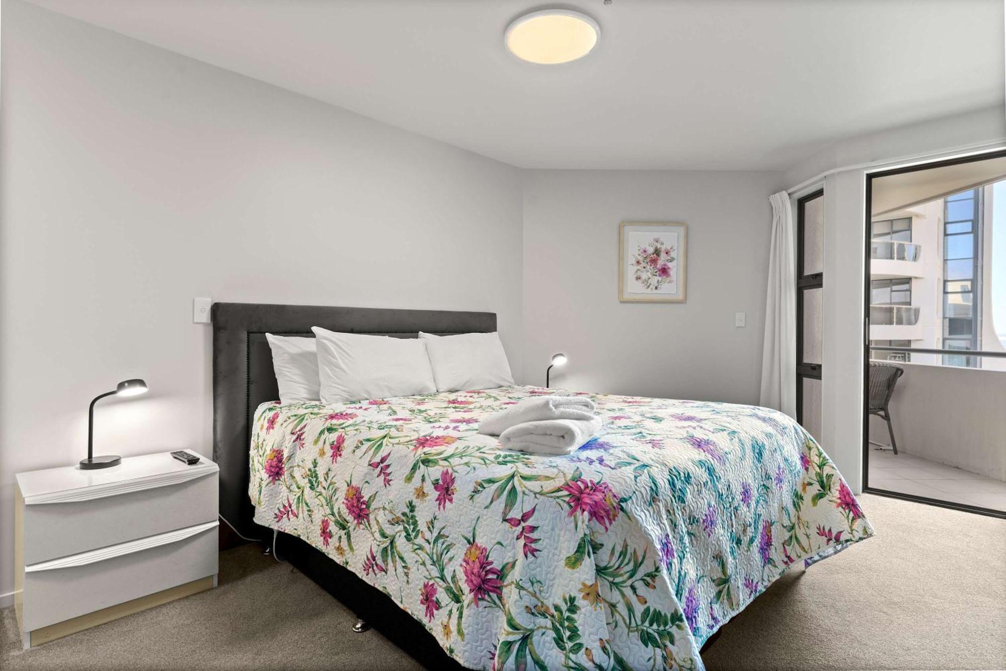 Beach Side Bliss - Oceanside Mount Maunganui Exterior photo
